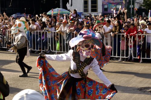 墨西哥亡靈節大遊行