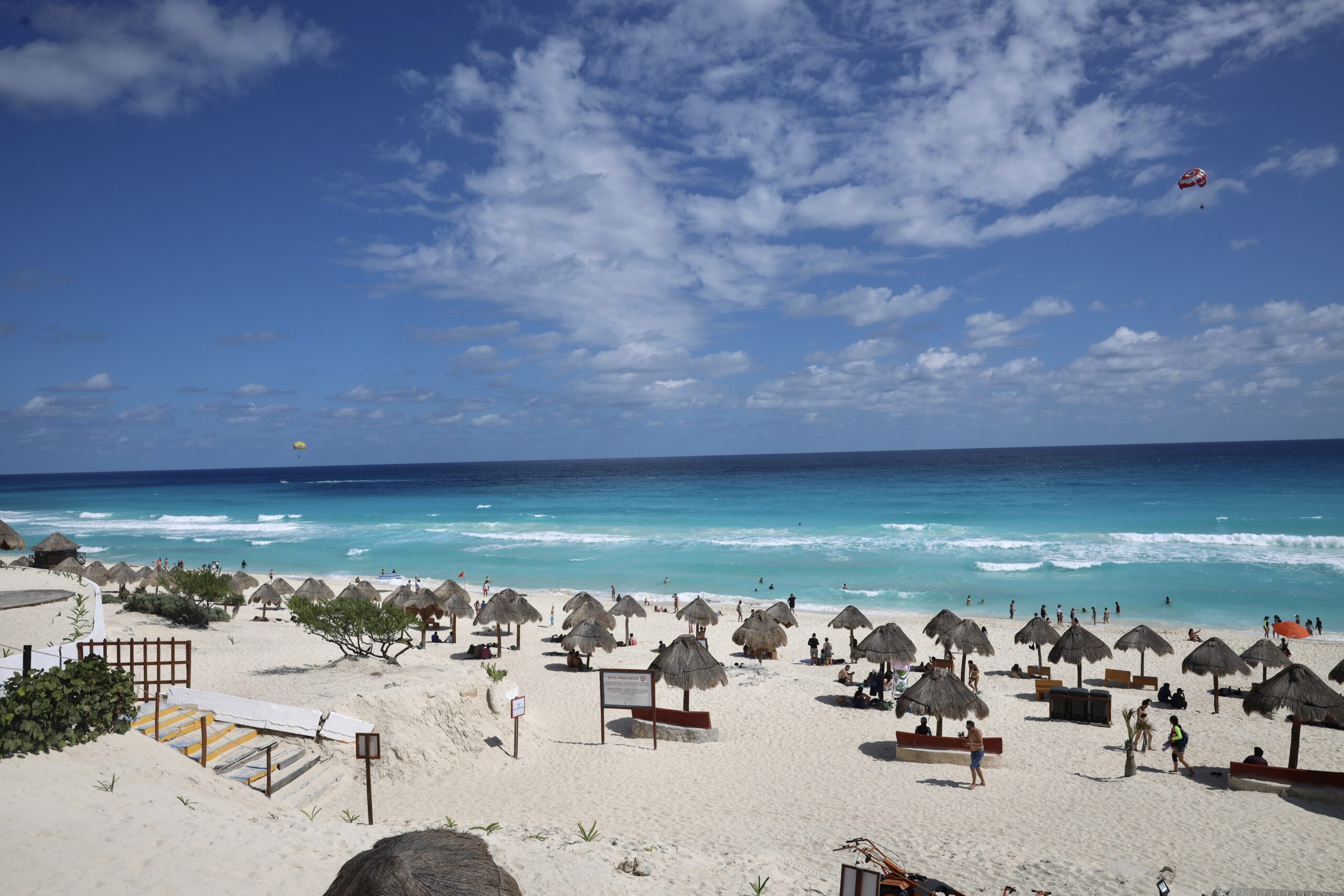 Playa Delfines海豚海灘